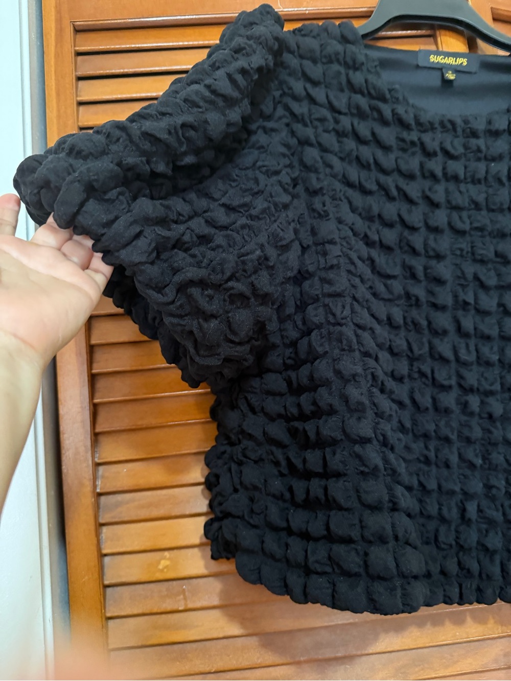 Sugarlips Black Textured Puff Sleeve Blouse - Picture 4 of 11
